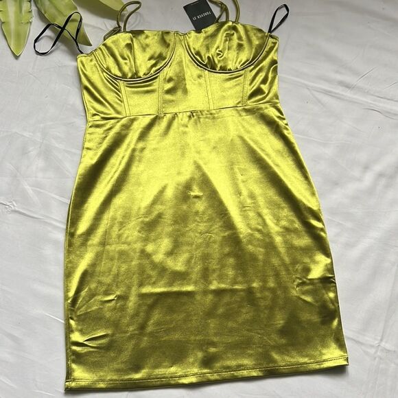 ⭐️FOREVER 21 Satin Bodycon Mini Dress⭐️ - Picture 7 of 10